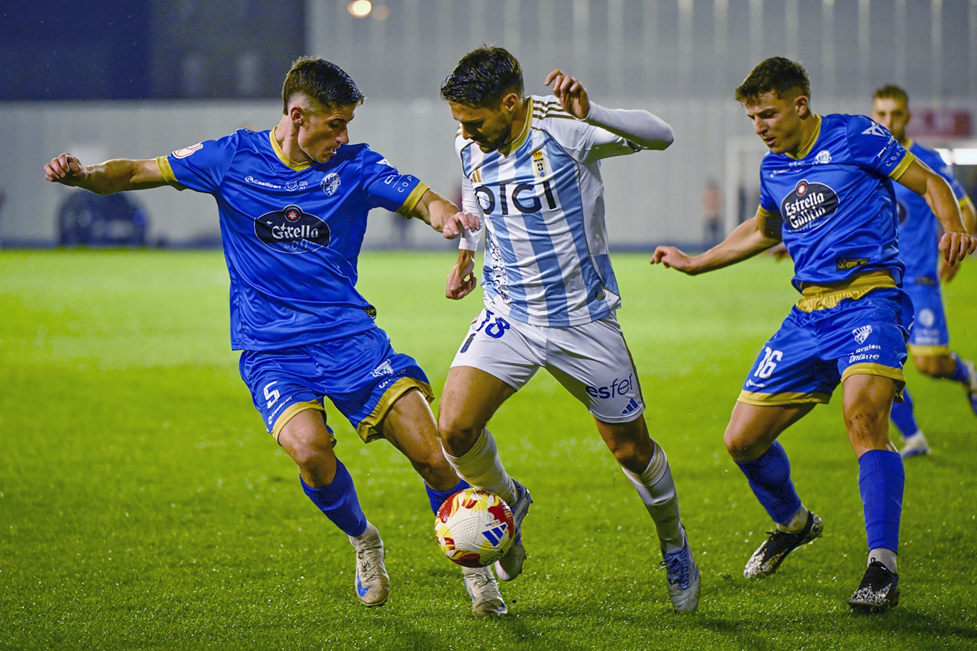 Las mejores imágenes del duelo copero Ourense - Real Oviedo