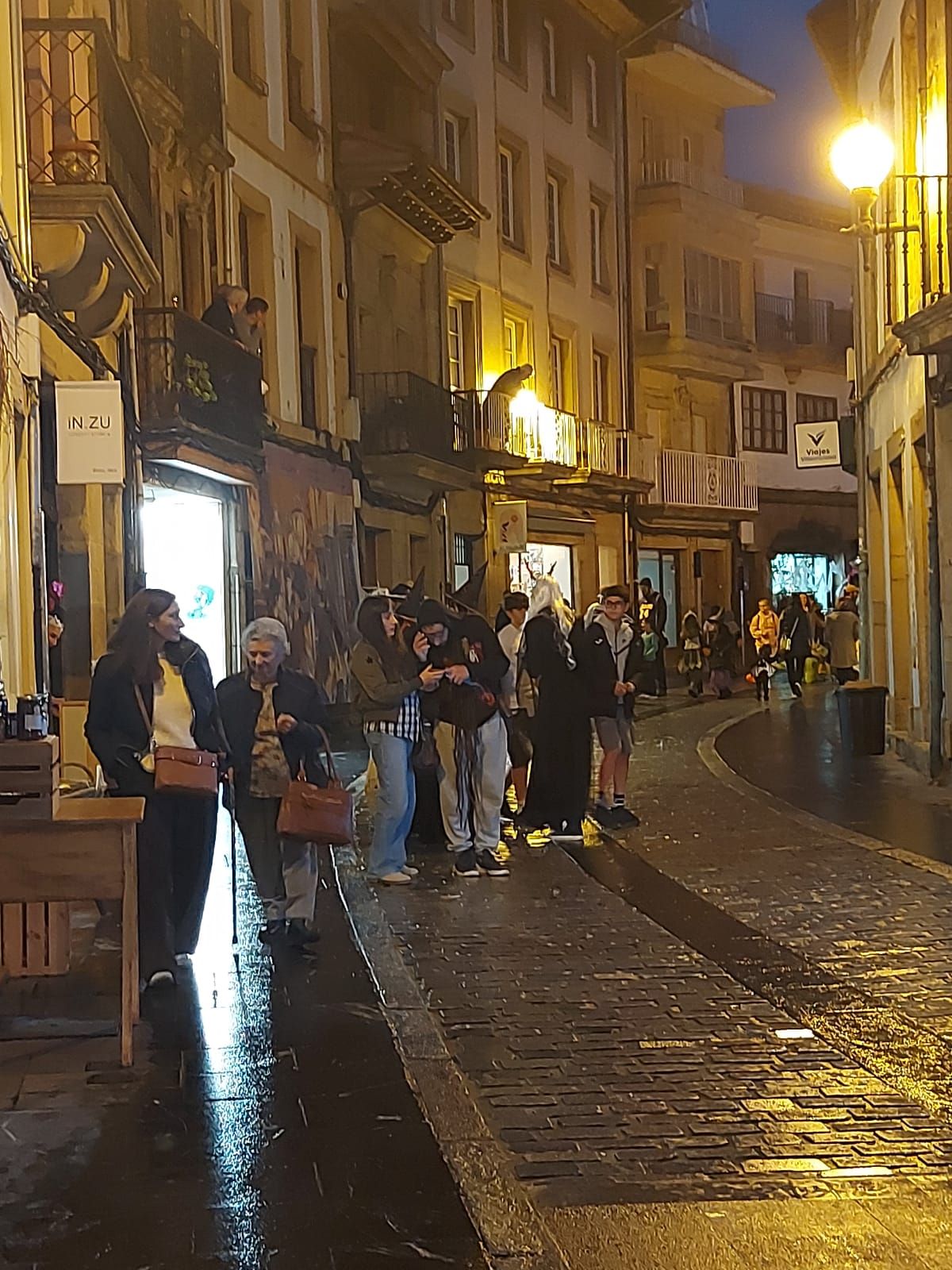 Halloween llena las calles de Villaviciosa