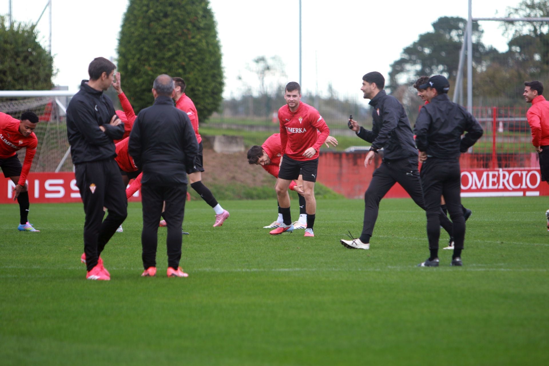 Así ha sido el último entrenamiento del Sporting antes del partido contra Las Palmas