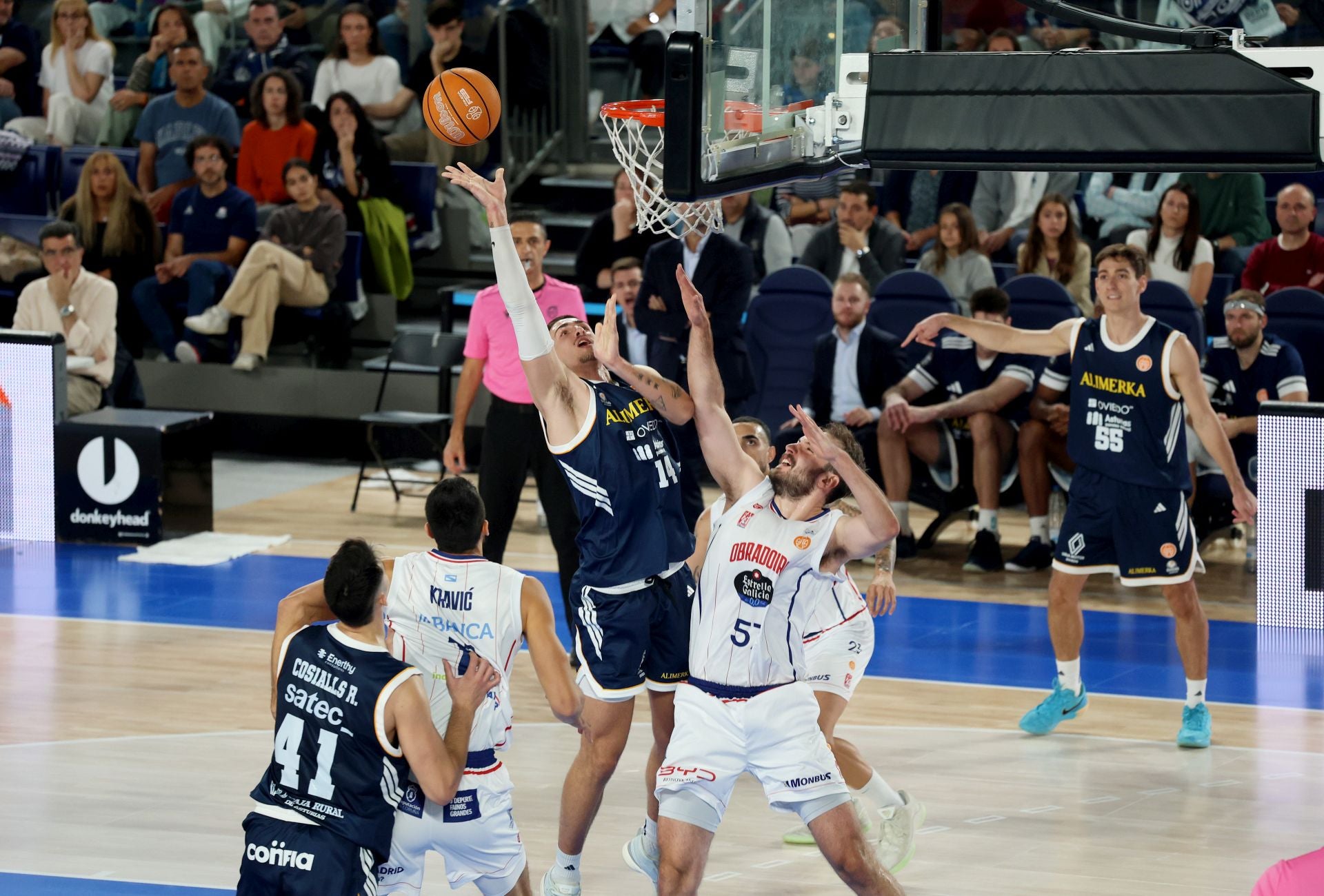 Las mejores imágenes del Alimerka Oviedo - Obradoiro