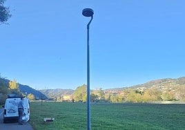 Trabajos para sustituir las luminarias.