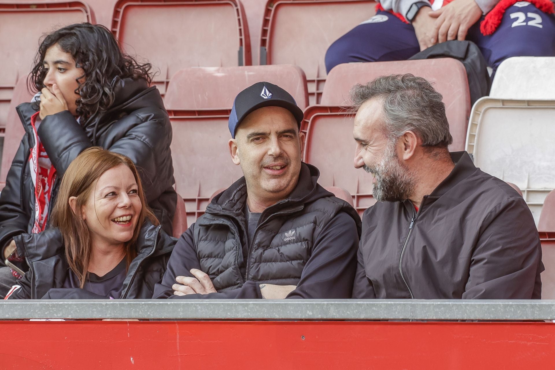 Fotos: ¿Estuviste en El Molinón viendo el Sporting-Las Palmas? ¡Búscate!