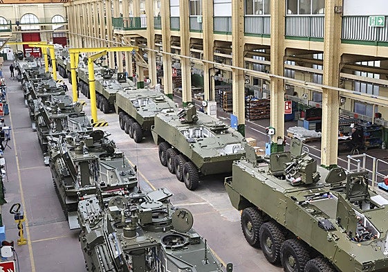 Interior de la fábrica de armas de Trubia, gestionada por Santa Bárbara Sistemas.