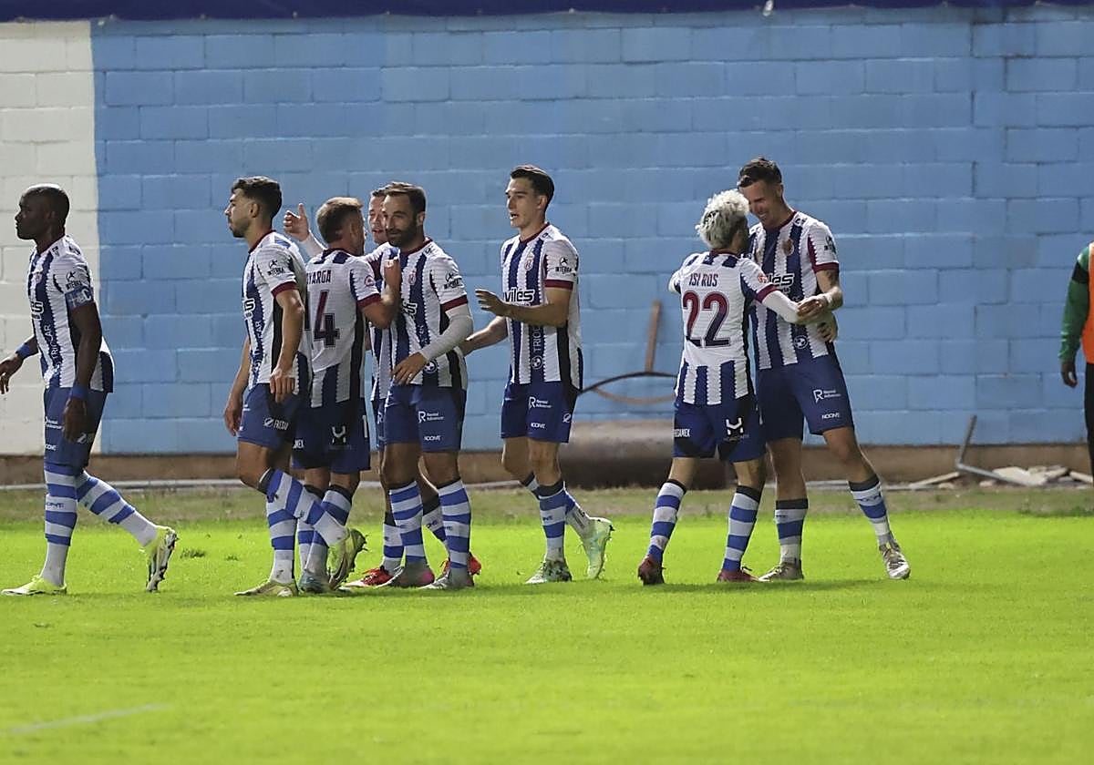 Las mejores imágenes del Real Avilés - Arenteiro
