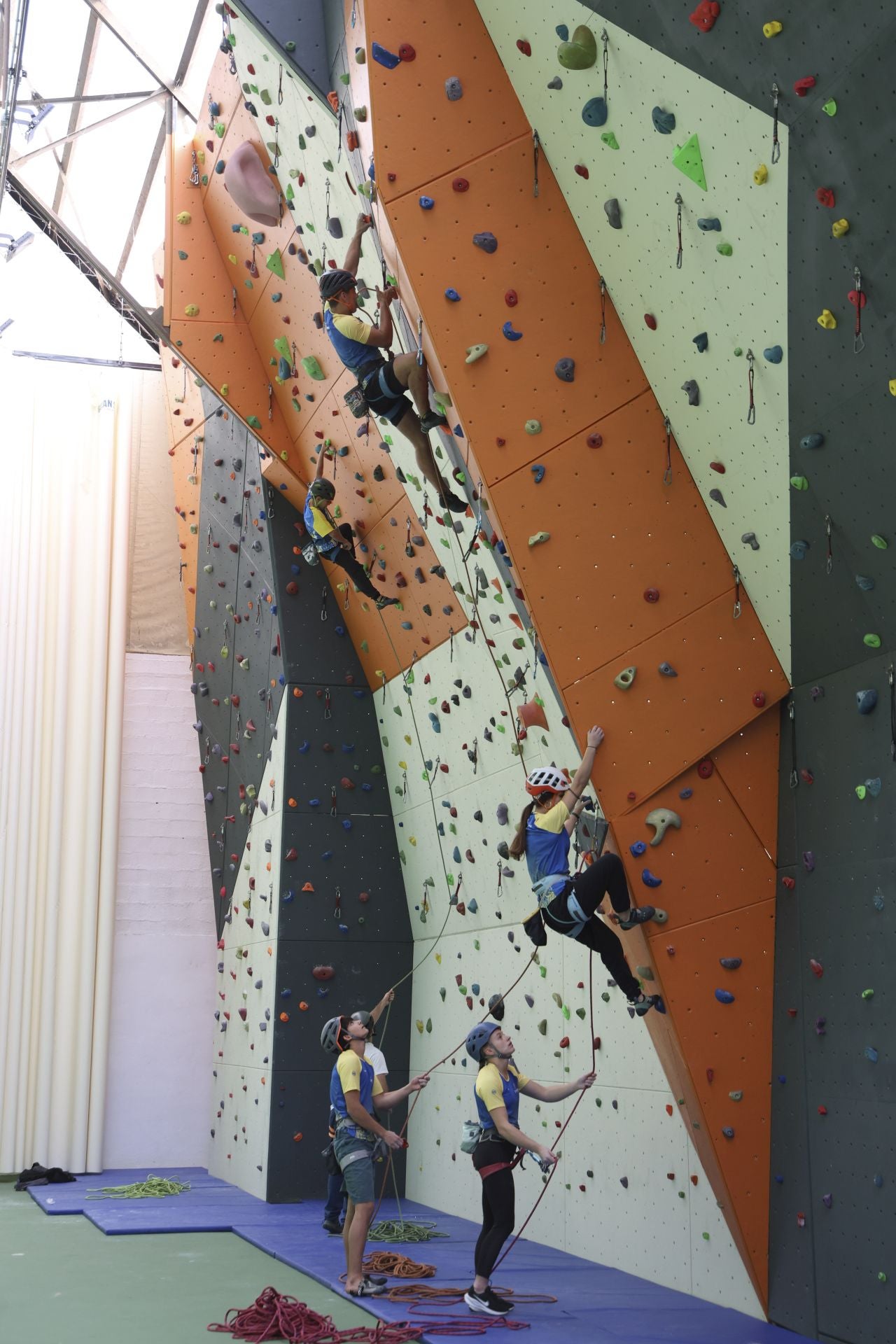 Villaviciosa estrena rocódromo