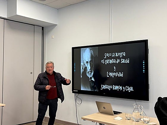 José Antonio Flórez impartirá talleres sobre envejecimiento feliz.