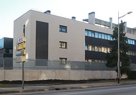 Estado que presenta el nuevo cuartel de la Guardia Civil, en la avenida de México de Mieres.