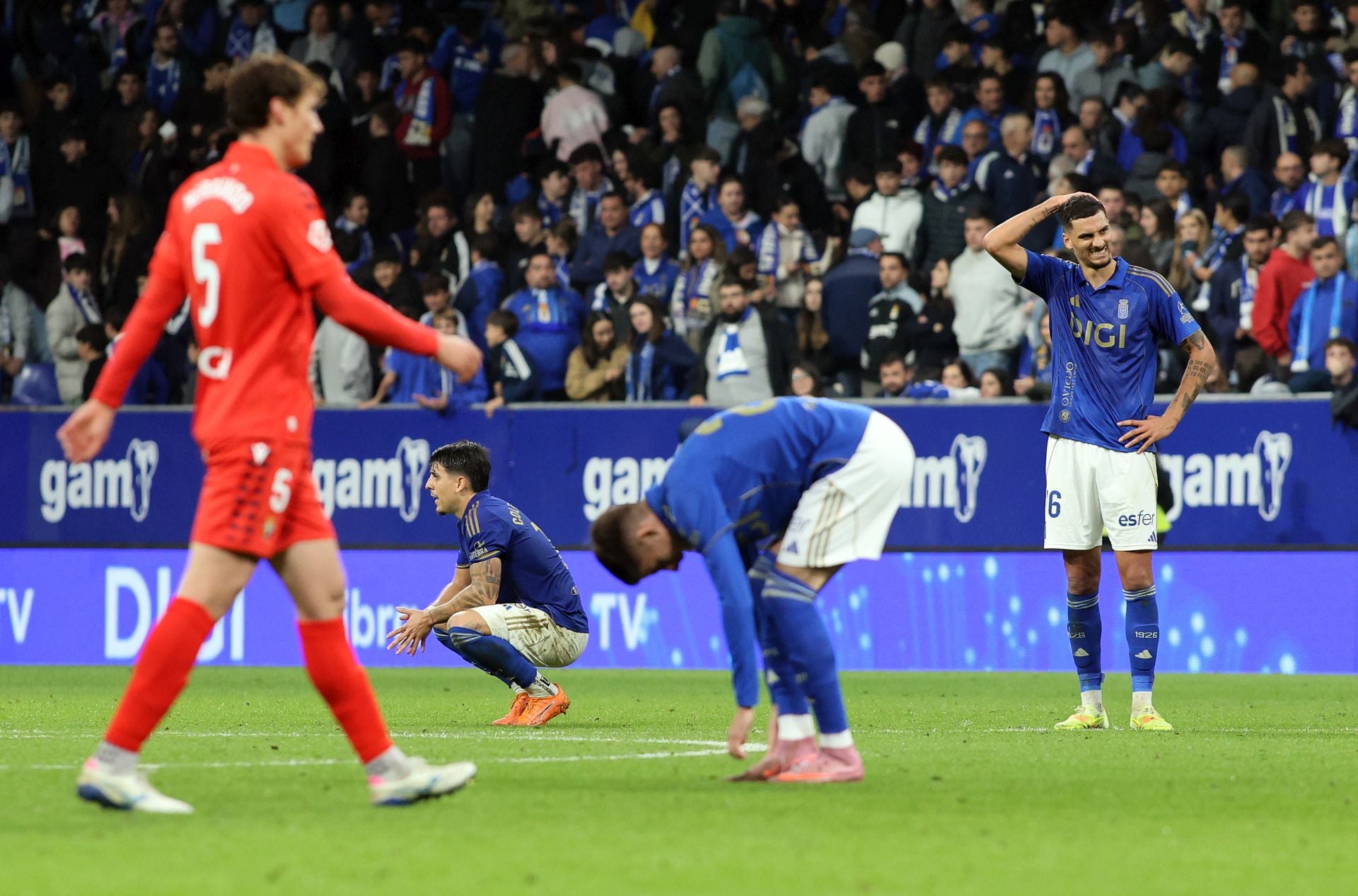Las mejores jugadas del Real Oviedo - Osasuna en imágenes