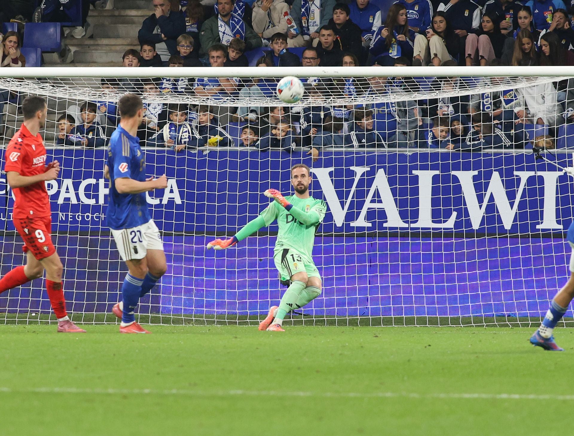Las mejores jugadas del Real Oviedo - Osasuna en imágenes