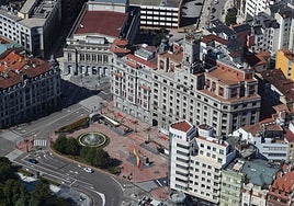 Vista aérea de la plaza de la Escandalera, que se remodelará dentro de las obras de ampliación del aparcamiento.