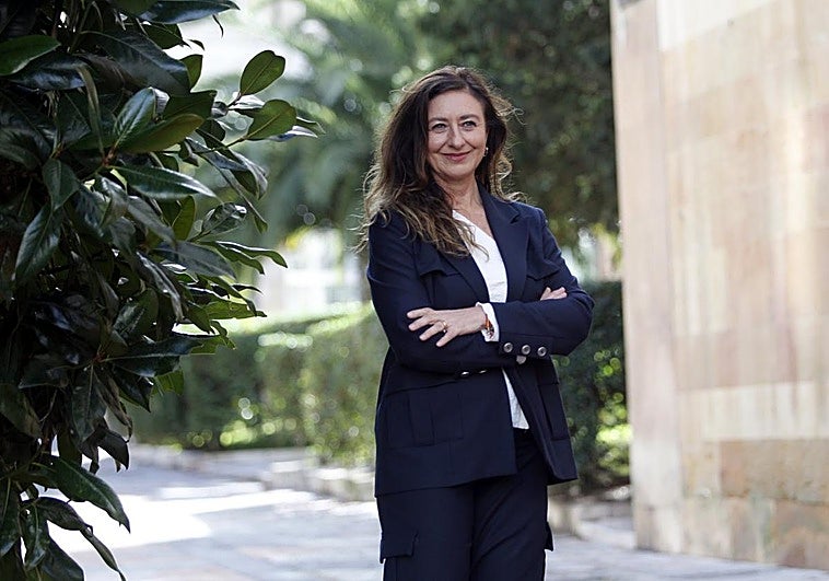 Un torrente que sólo para quieta cuando mira al mar