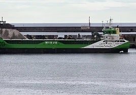 El barco noruego híbrido que arribó a El Musel este martes.