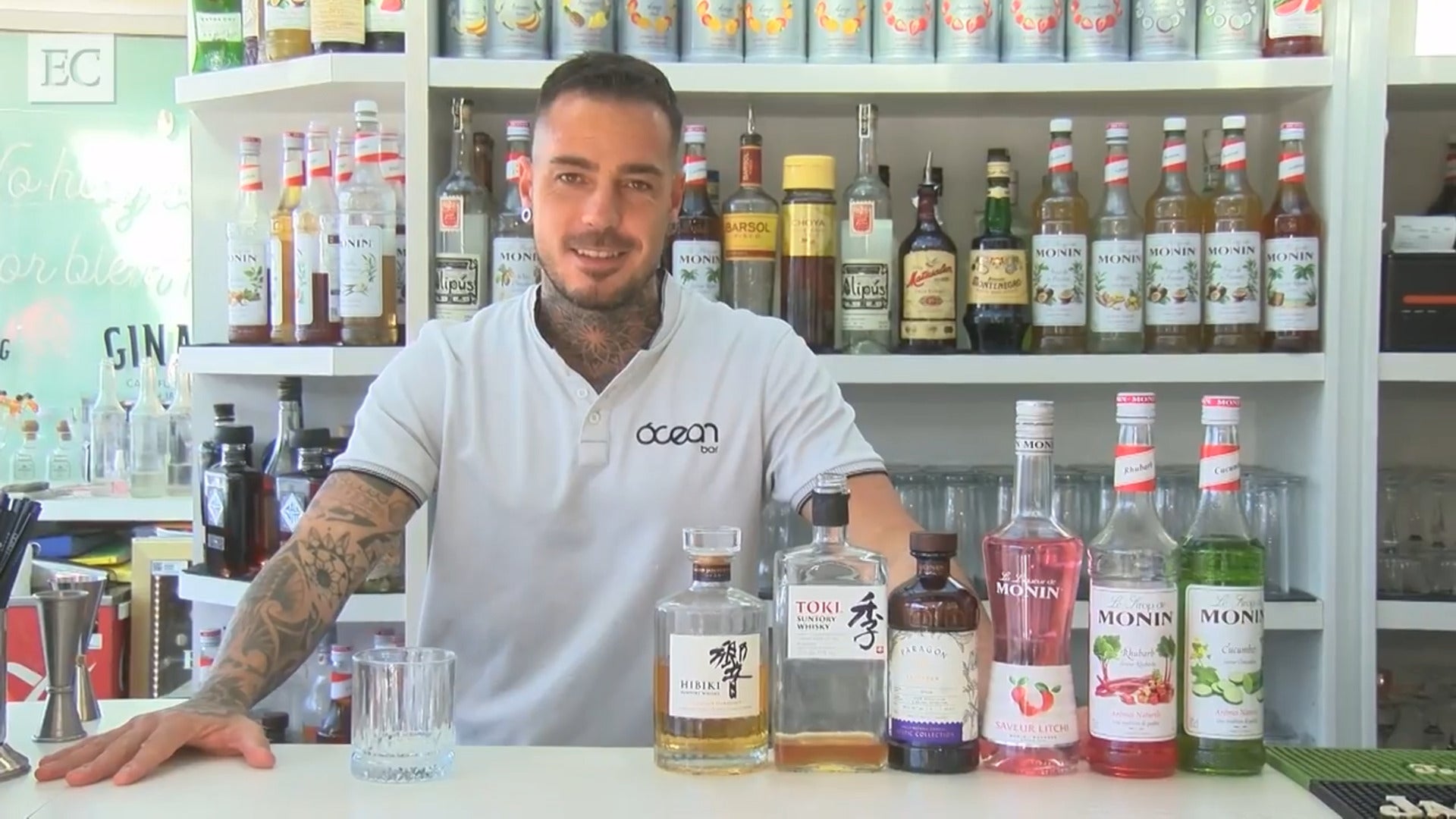 El bartender Cristian Monasterio nos muestra una de sus propuestas para el Campeonato Mundial de Coctelería