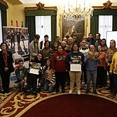 Presentación del calendario solidario de Alarde, este miércoles, en el Ayuntamiento de Gijón.