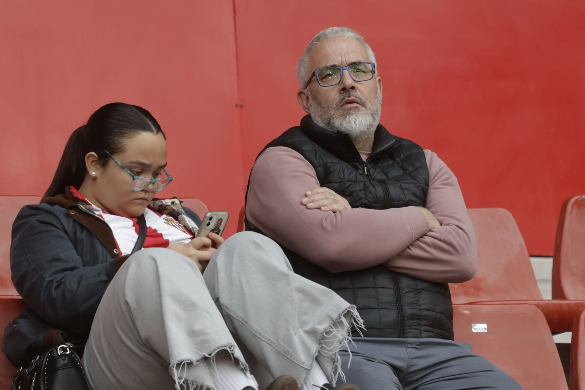 Fotos | ¿Estuviste en El Molinón en el Sporting de Gijón - Eibar? ¡Búscate!