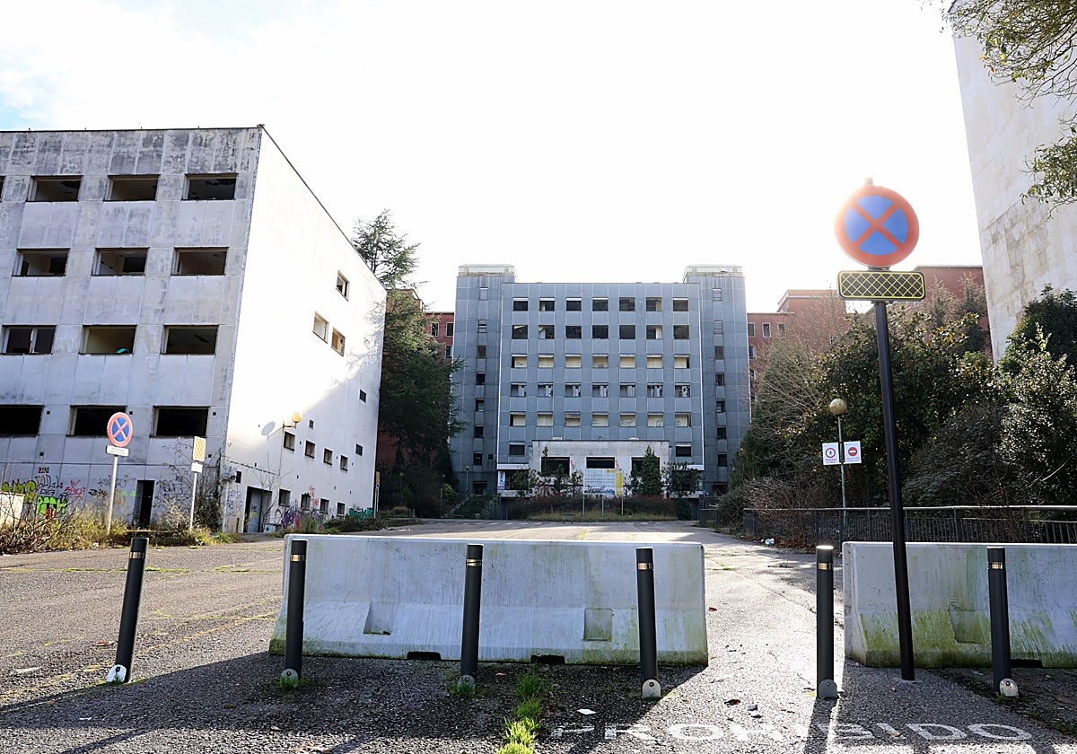 Las deterioradas instalaciones del viejo HUCA.