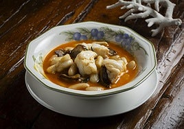 Fabes con pixín y boletus, croquetas de cecina y más en kraken por 30€