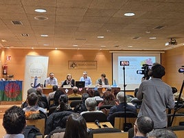 La alcaldesa Mariví Monteserín ha inaugurado esta mañana la II Jornada Alianzas frente a la segregación escolar.