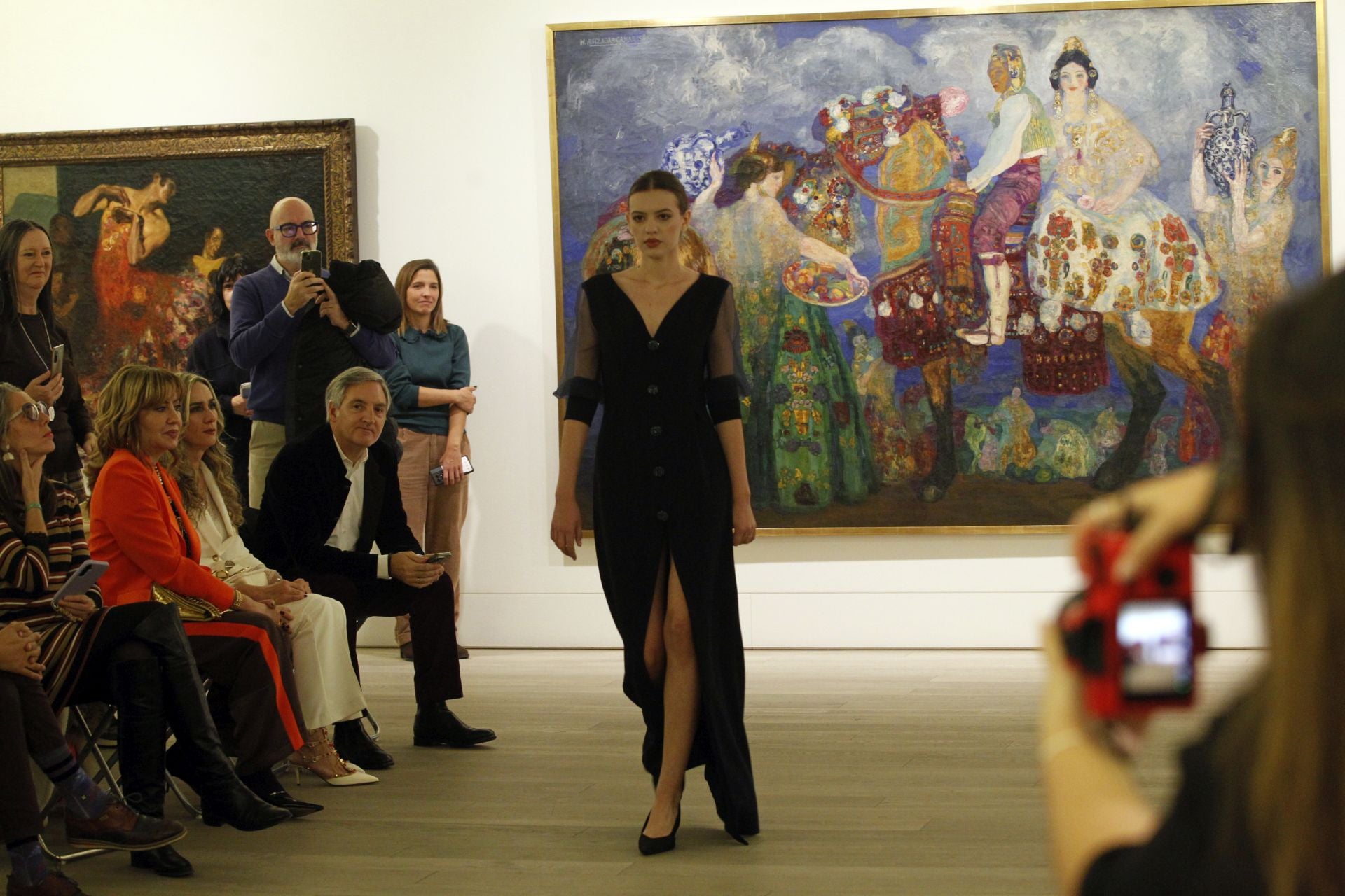 La fusión entre moda y arte: la Pasarela Campoamor se despide en Oviedo