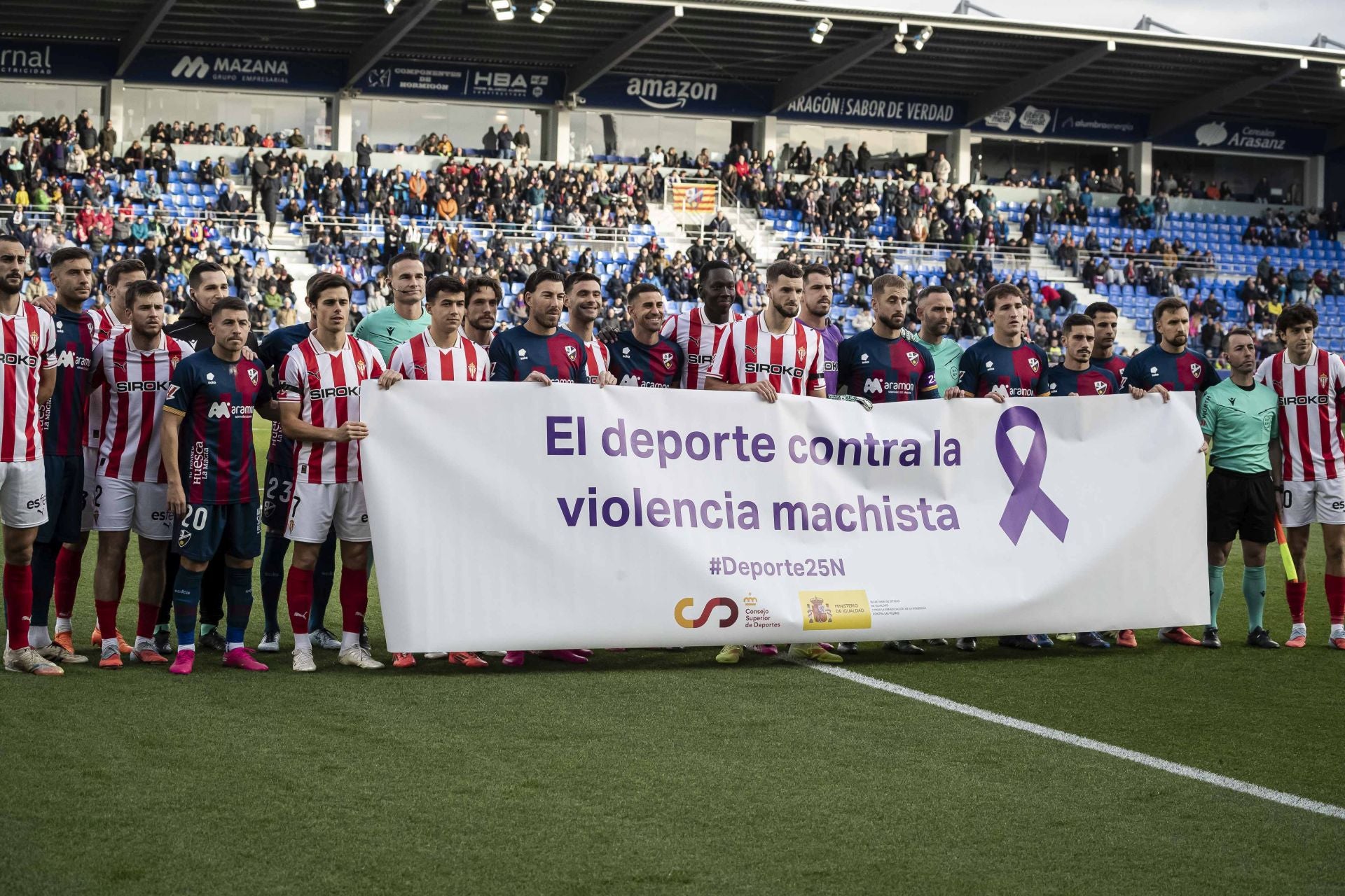 Las mejores imágenes del Huesca 2-0 Sporting de Gijón