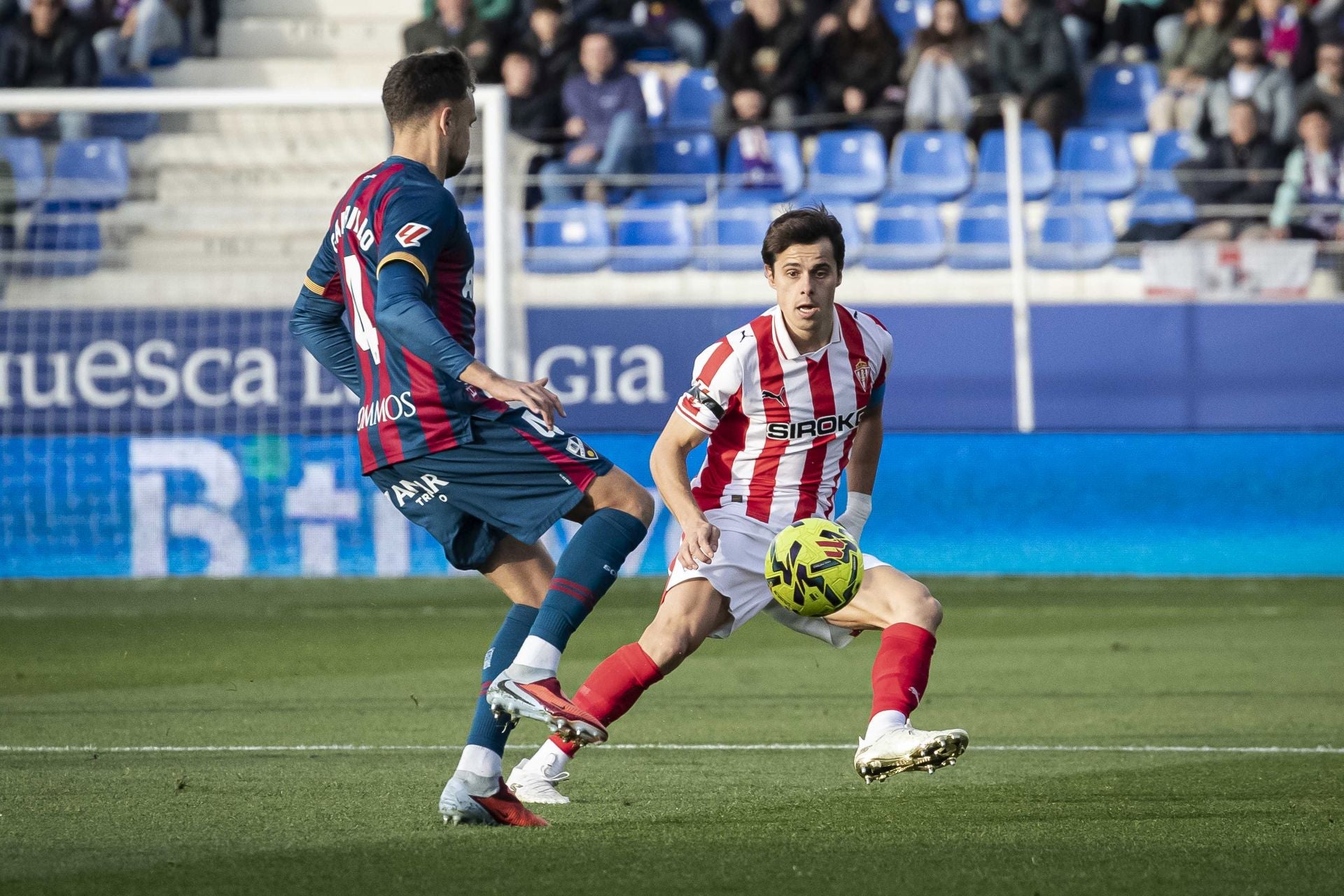 Las mejores imágenes del Huesca 2-0 Sporting de Gijón
