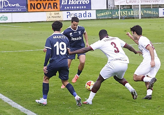 El conjunto luanquín acabó muy enfadado con el árbitro.