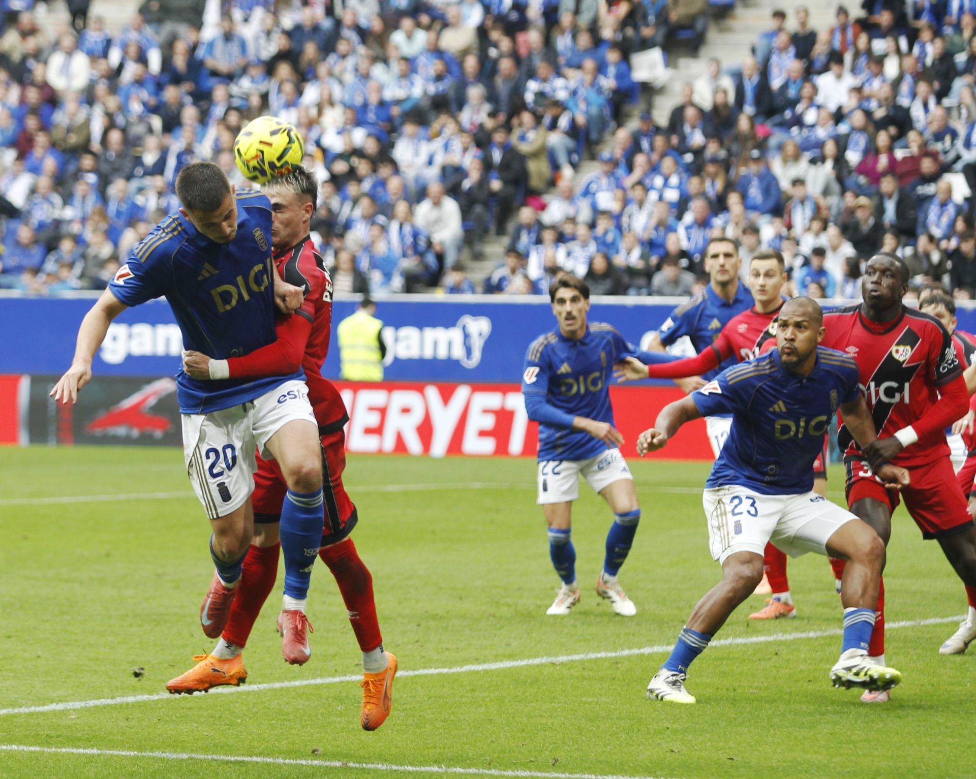 Las mejores imágenes del Real Oviedo 0-0 Rayo Vallecano