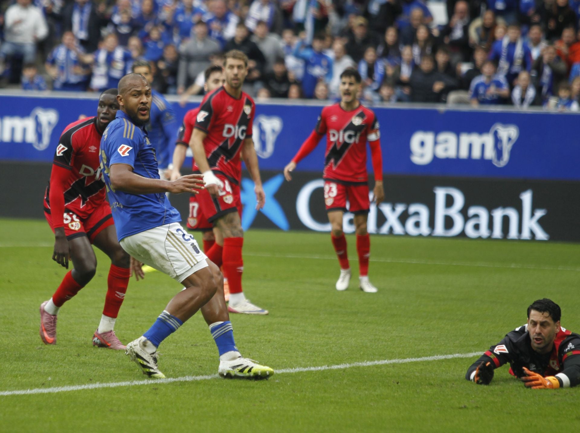 Las mejores imágenes del Real Oviedo 0-0 Rayo Vallecano