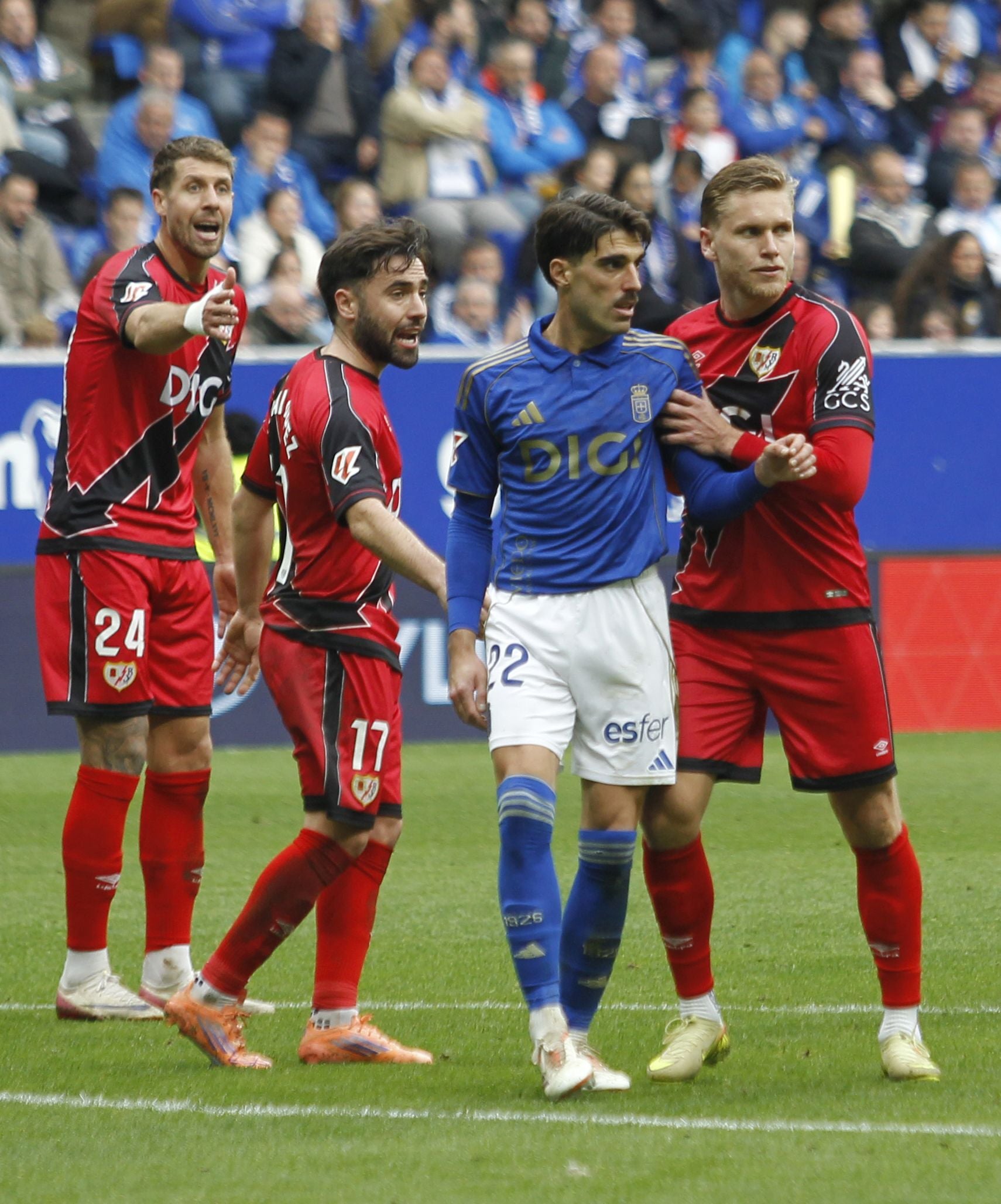 Las mejores imágenes del Real Oviedo 0-0 Rayo Vallecano