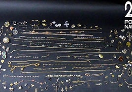 Algunas de las joyas incautadas a la detenida
