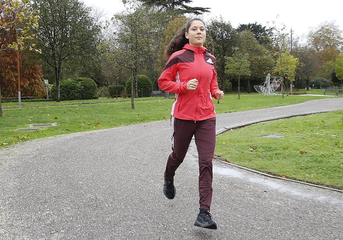 Isabel Barreiro, este lunes, en el Parque de Isabel la Católica.