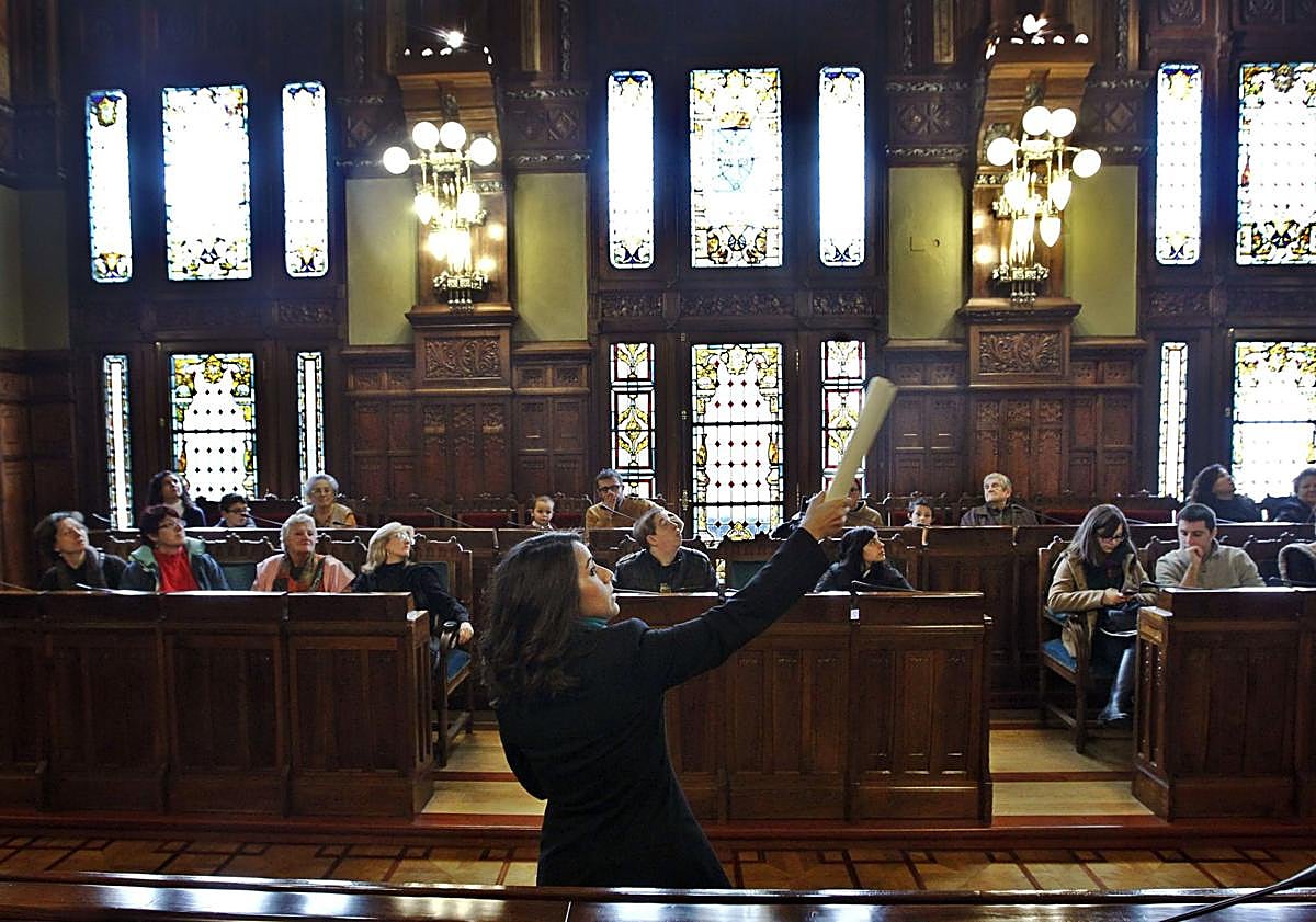 Imagen principal - Sala de la Constitución (arriba), Sala Argüelles (izquierda) y Salón Europa (derecha).