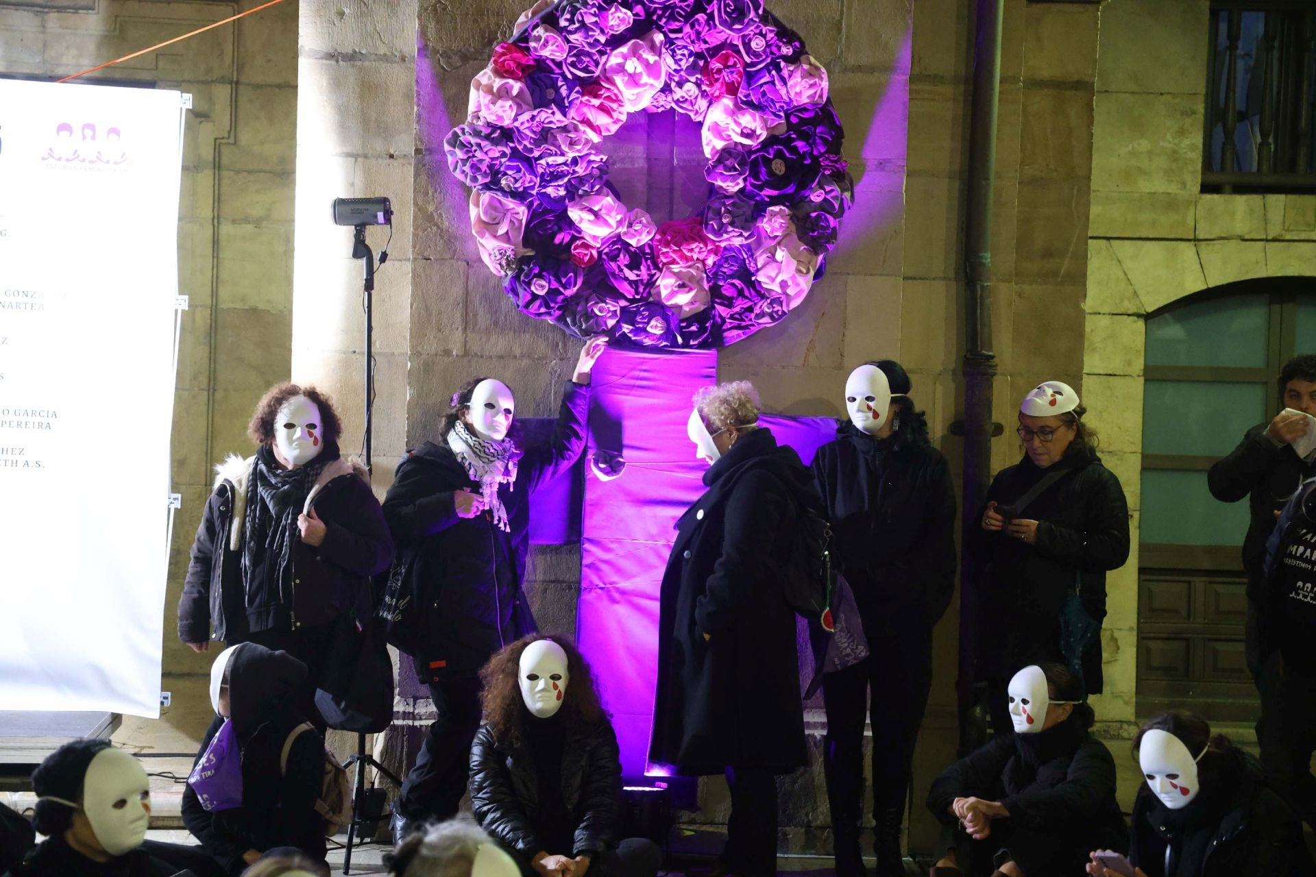 La manifestación contra la violencia machista en Avilés en imágenes