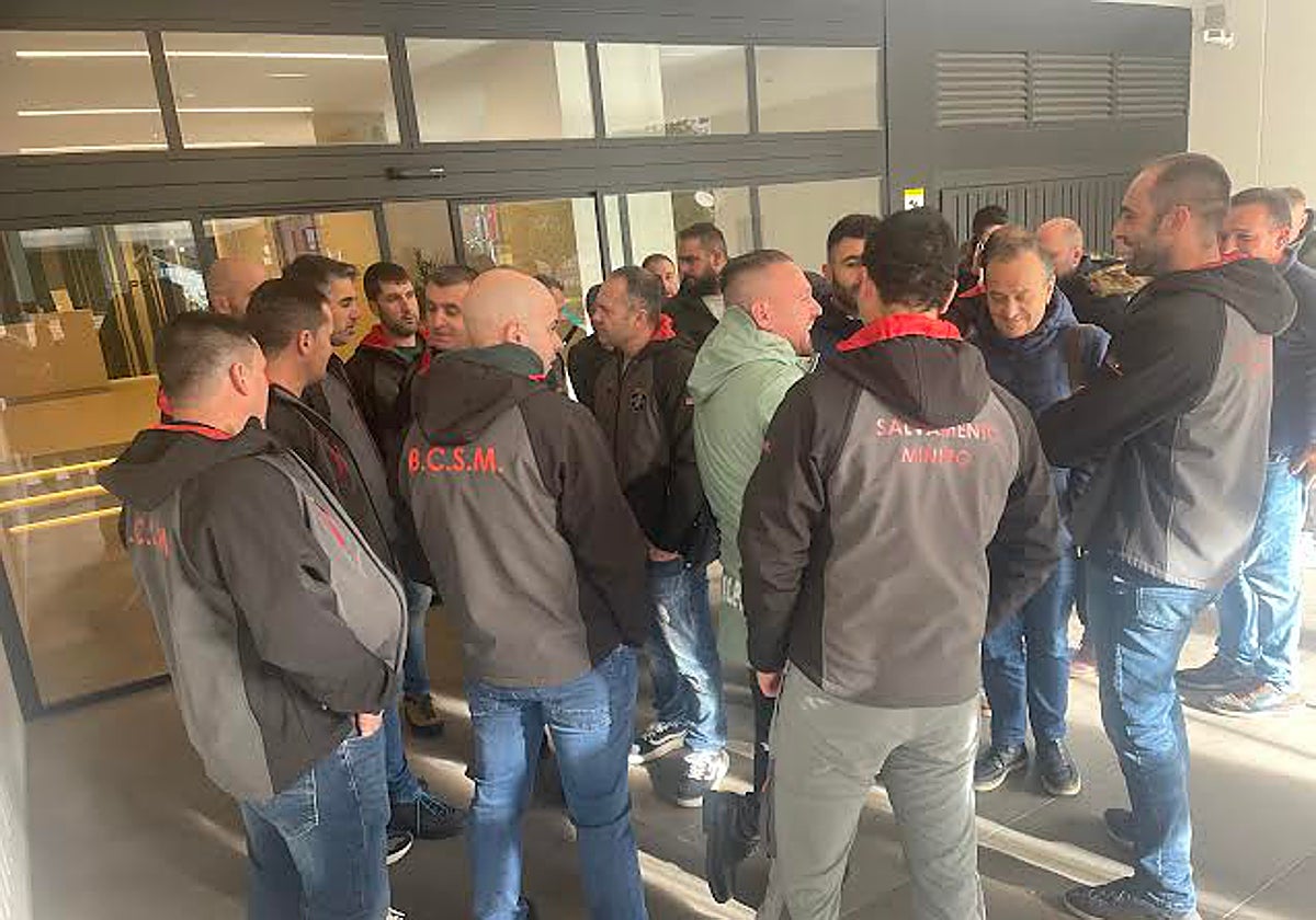 La Brigada de Salvamento Minero sigue sin solución: «El día 8 ya no estaremos»