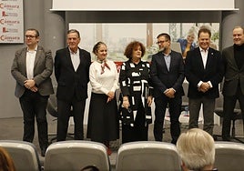 Por la izquierda, José Antonio Garmón, Guillermo Díaz, Almudena Cueto, Marta del Arco, Miguel Rojo, Félix Baragaño y Alberto González.