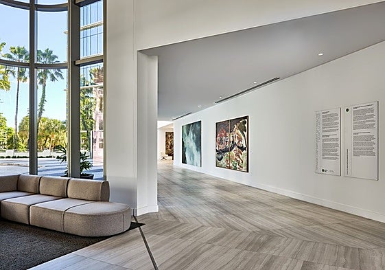 Vista de la exposición en Miami.