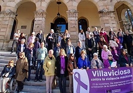 Acto municipal por el 25N en el Ayuntamiento de Villaviciosa