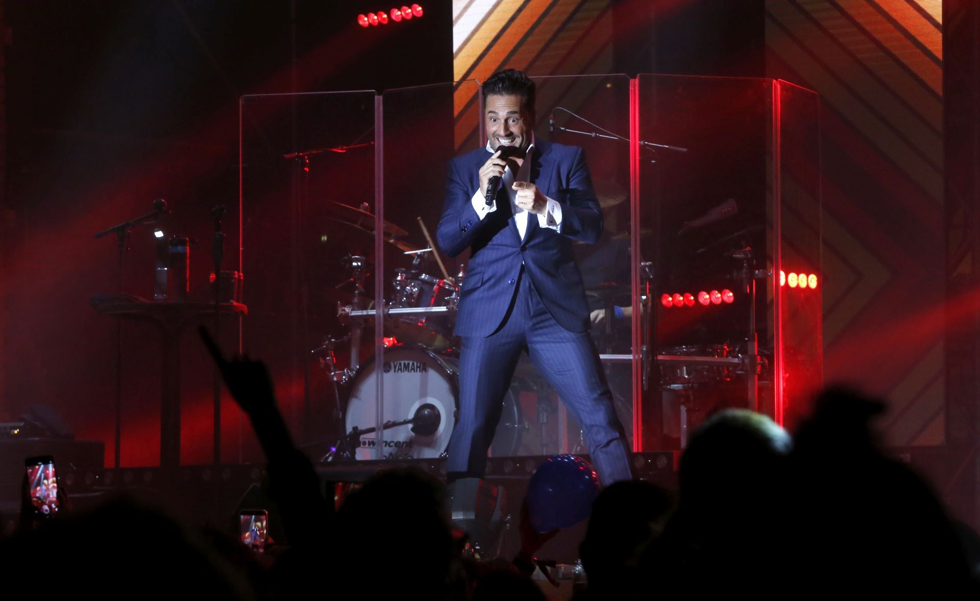 David Bustamante llena el Gijón Arena