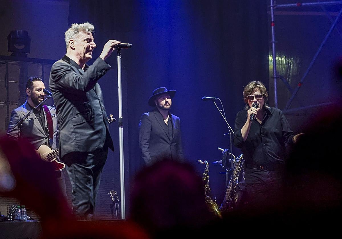 Loquillo se hace fuerte en el Gijón Arena