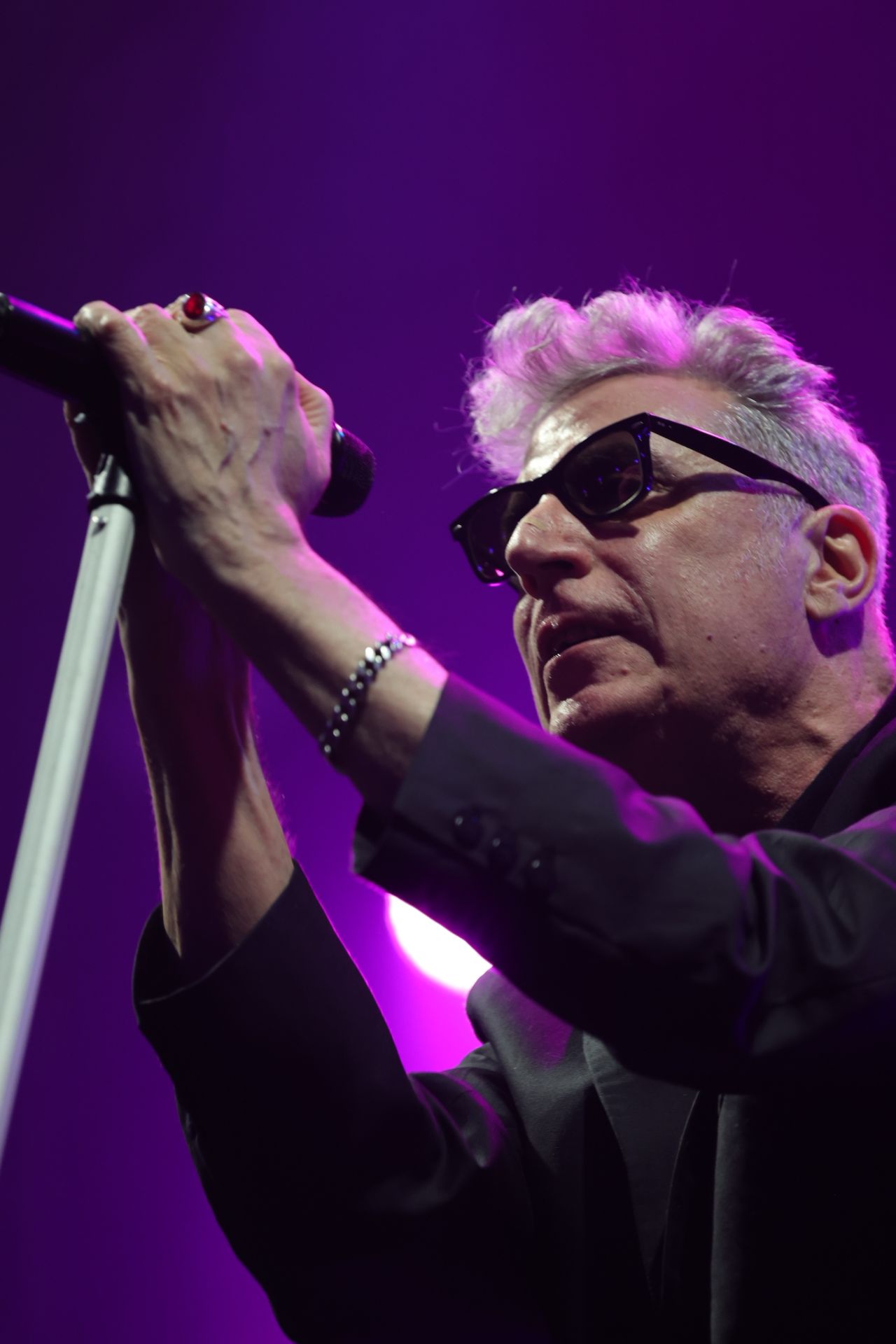 Loquillo se hace fuerte en el Gijón Arena