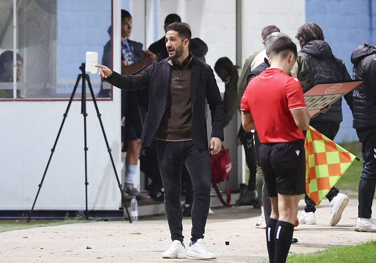 Dani Vidal, ayer en la banda del Suárez Puerta.