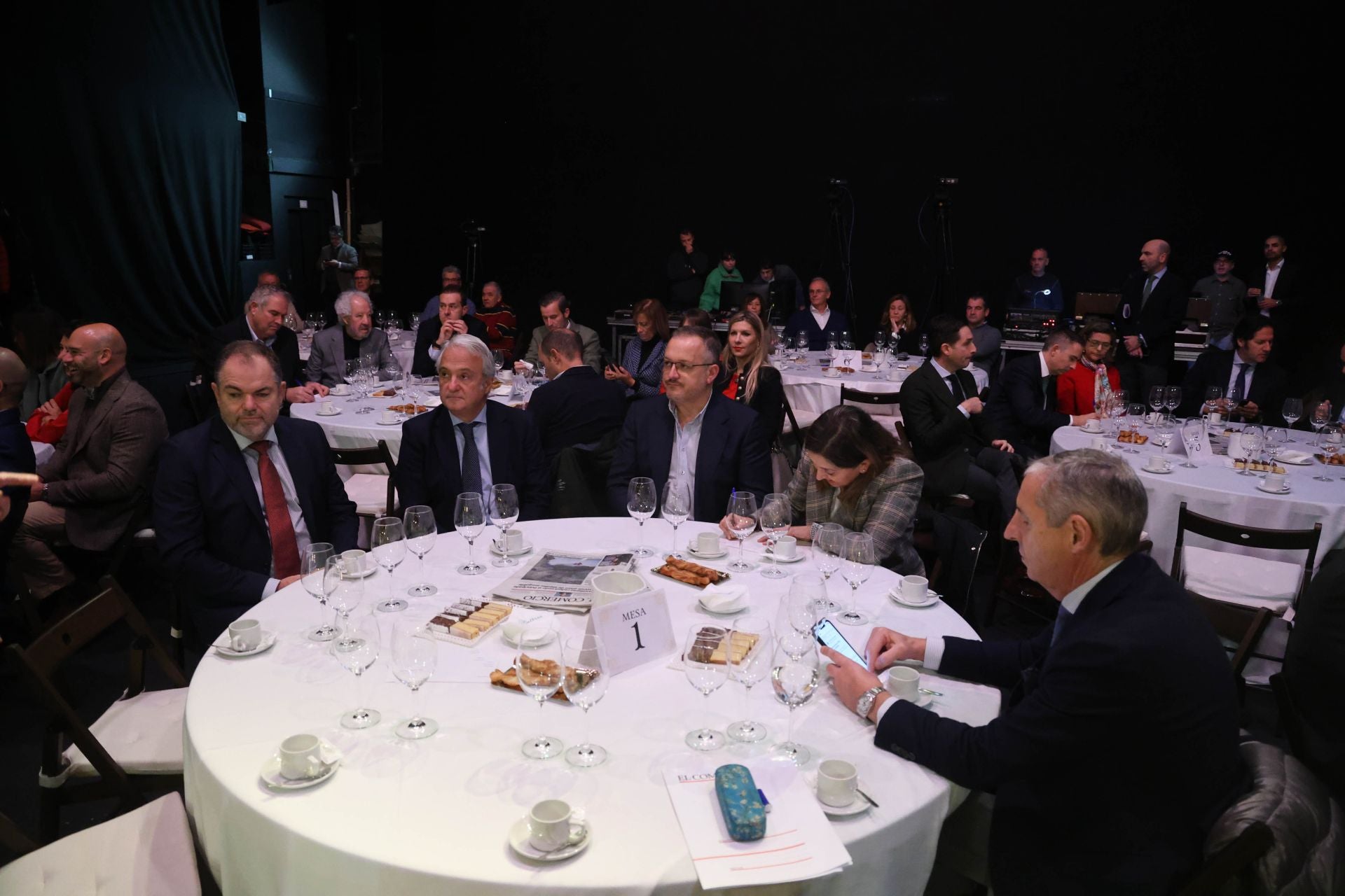 Las imágenes del encuentro de la alcaldesa de Gijón con EL COMERCIO