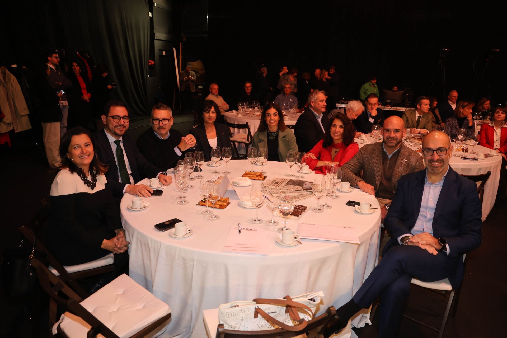 Las imágenes del encuentro de la alcaldesa de Gijón con EL COMERCIO