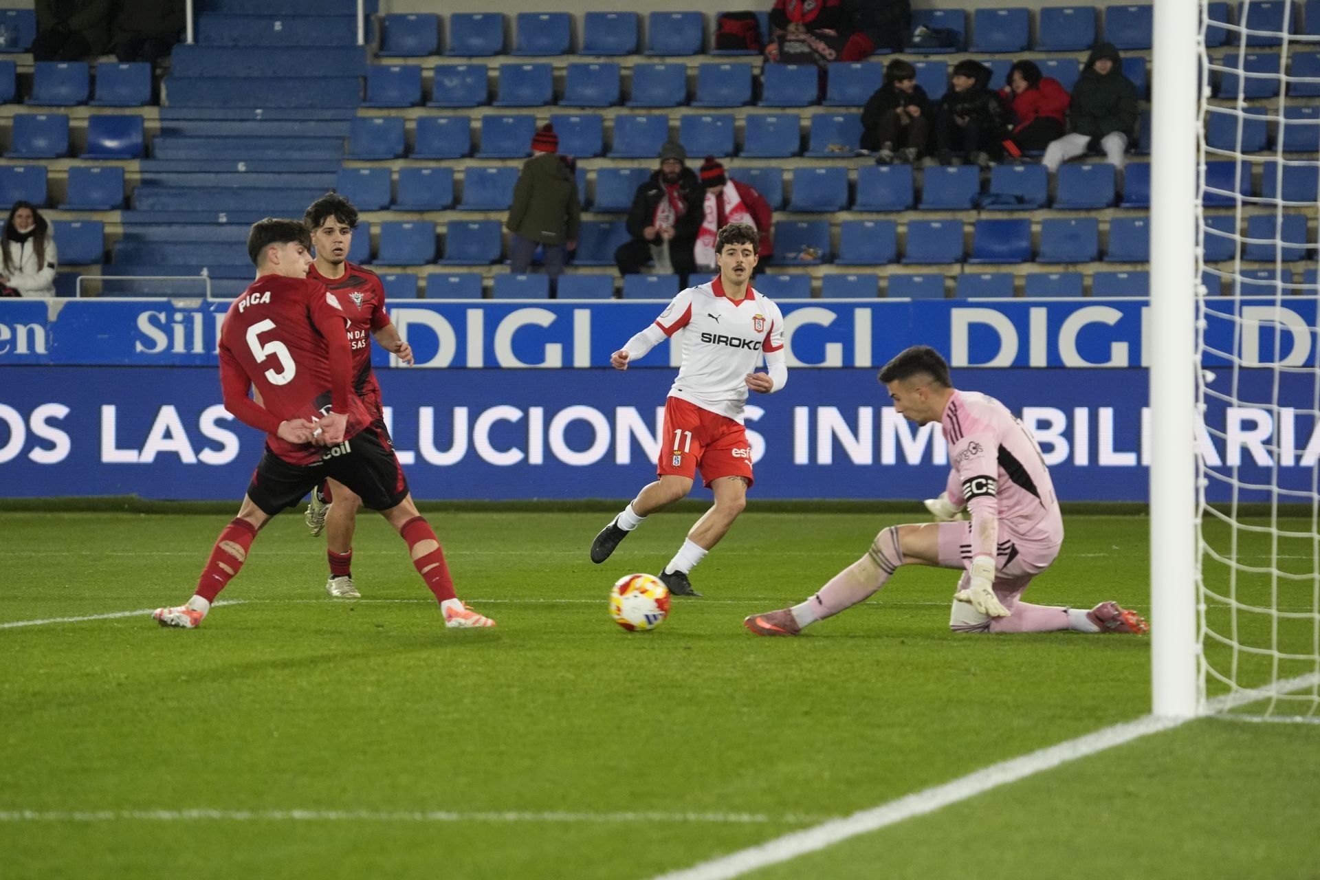 Las mejores jugadas del partido de Copa del Rey del Mirandés - Sporting de Gijón