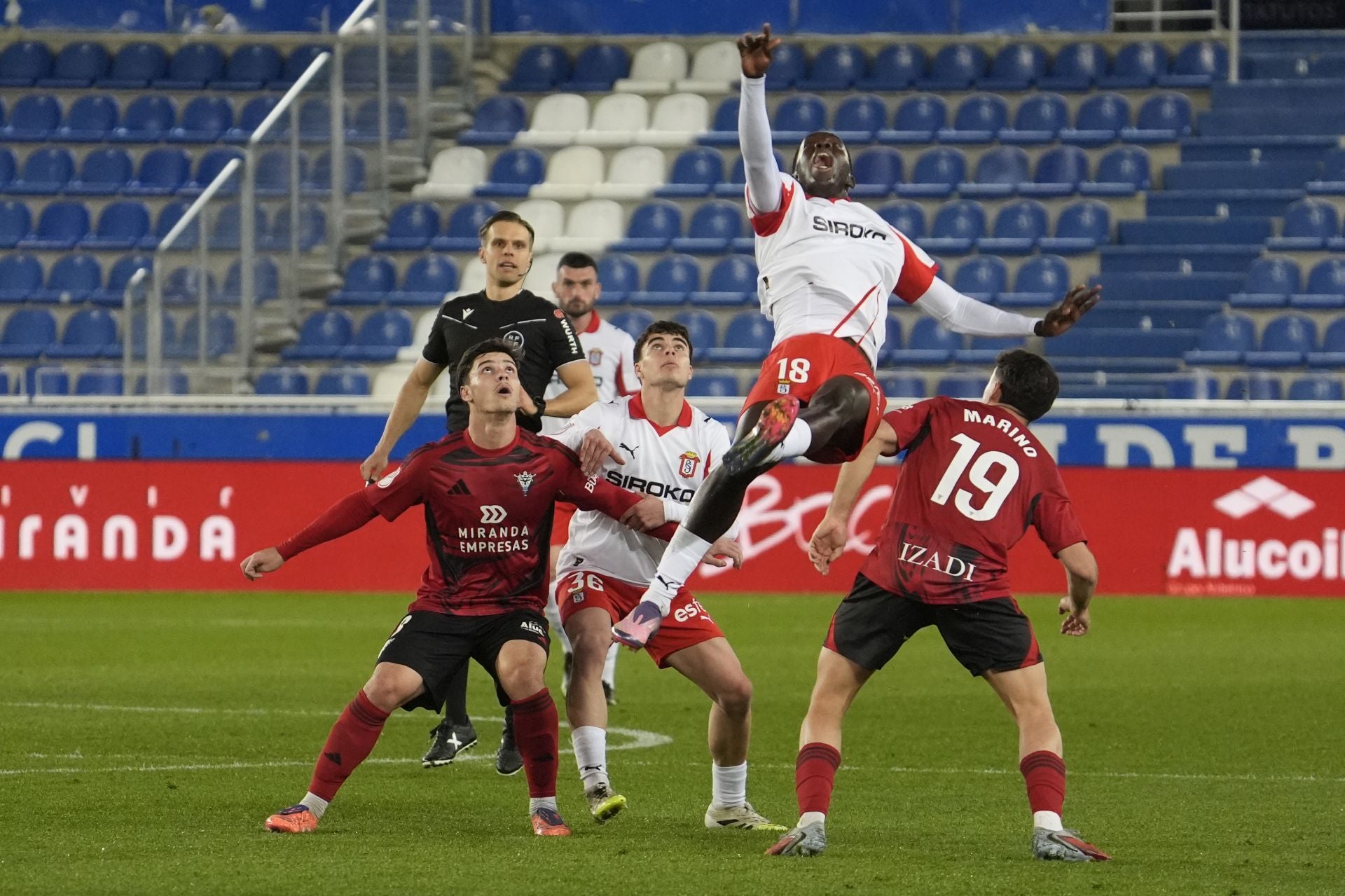 Las mejores jugadas del partido de Copa del Rey del Mirandés - Sporting de Gijón