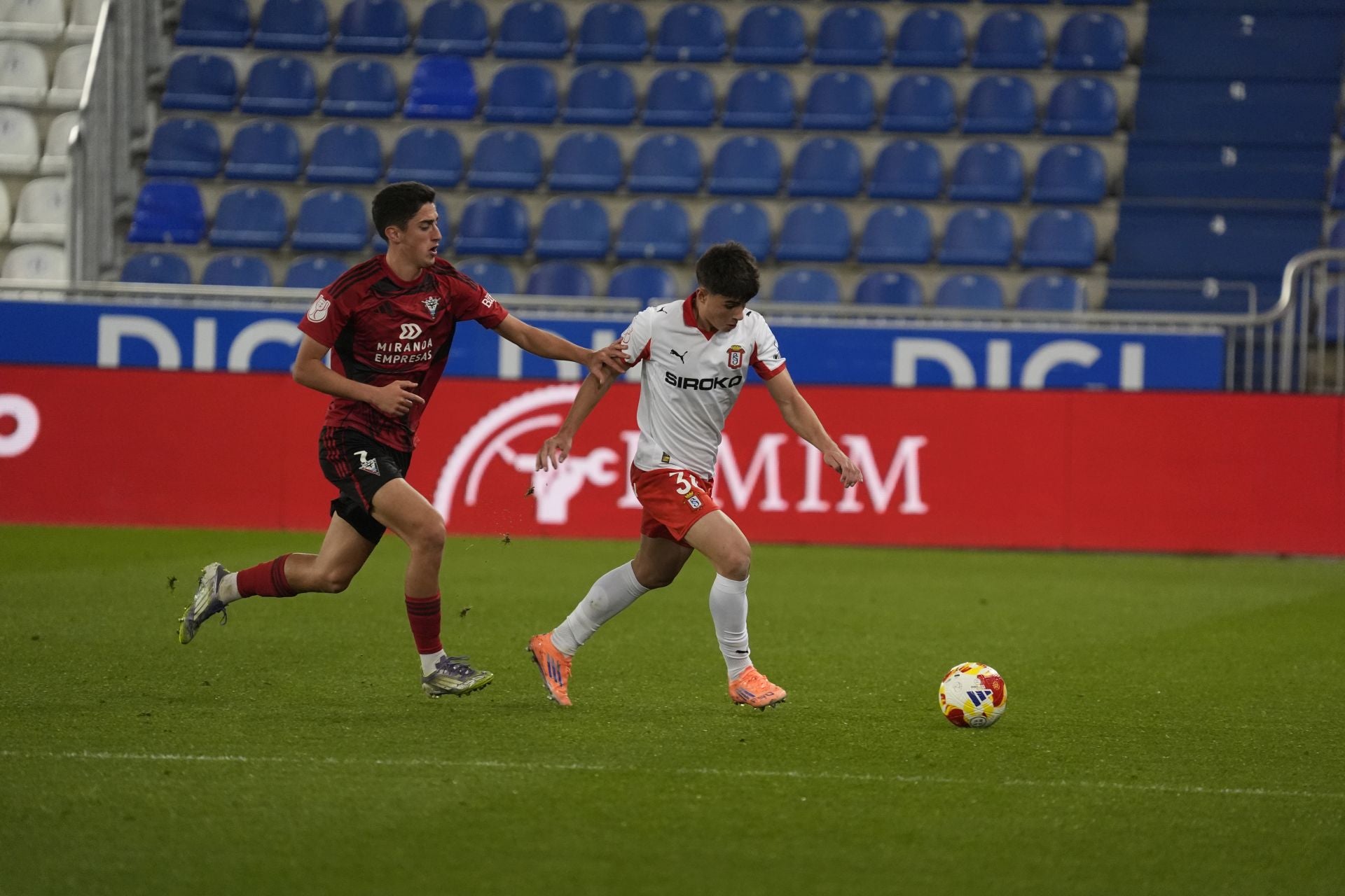 Las mejores jugadas del partido de Copa del Rey del Mirandés - Sporting de Gijón