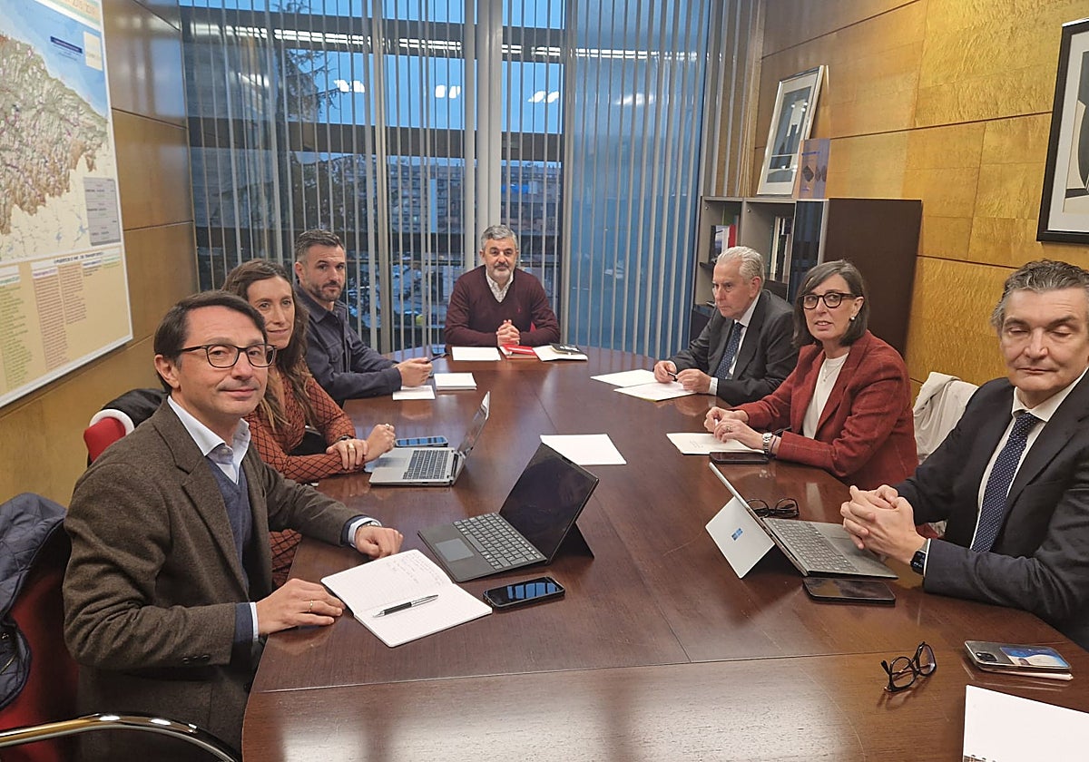 Consejo de administración de la ZALIA que informó hoy de la solicitud de reserva de la compañía Sunwafe.