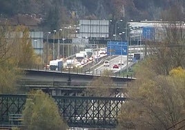 Imagen del atasco captada por las cámaras de la DGT.