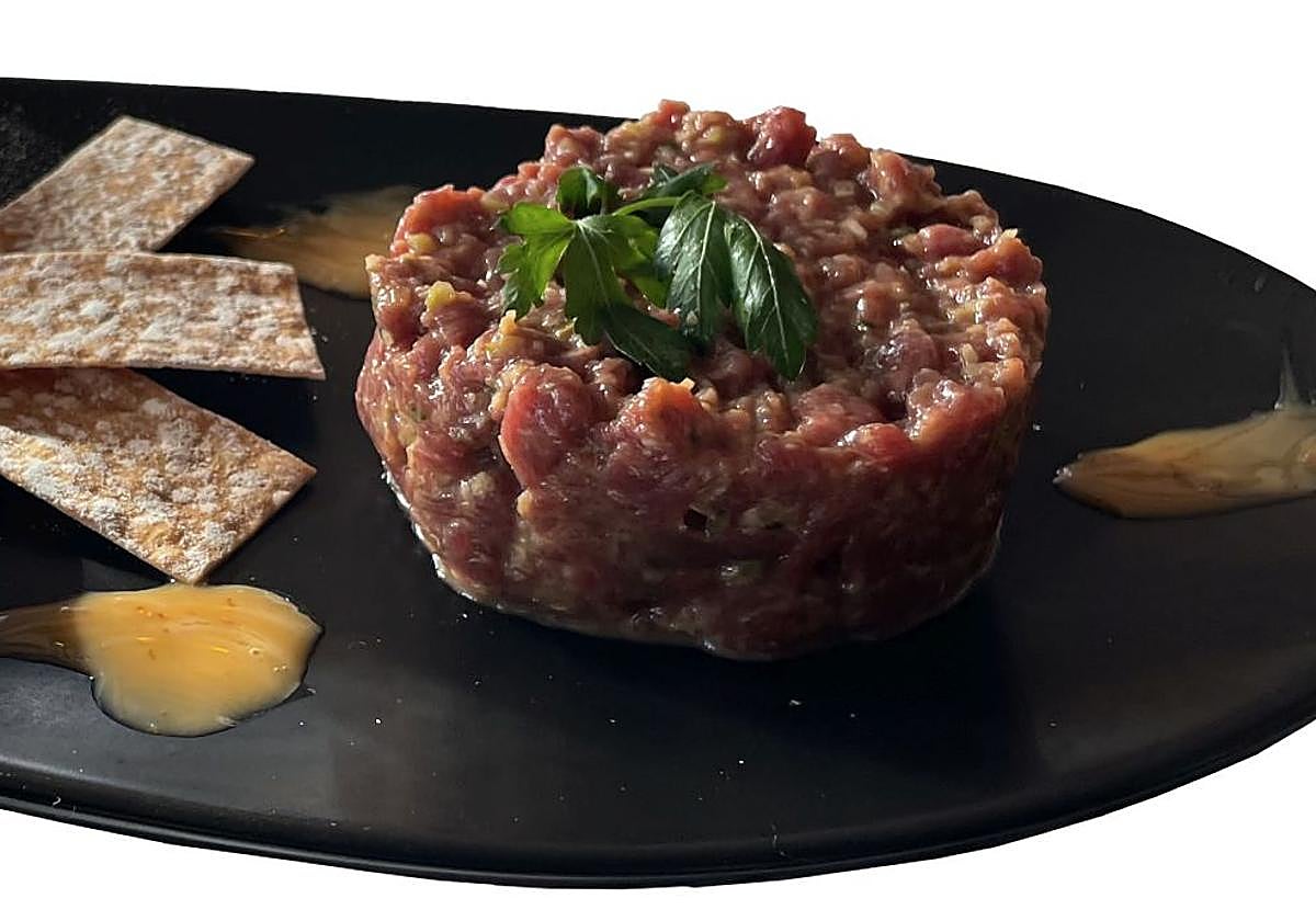 Steak tartare.