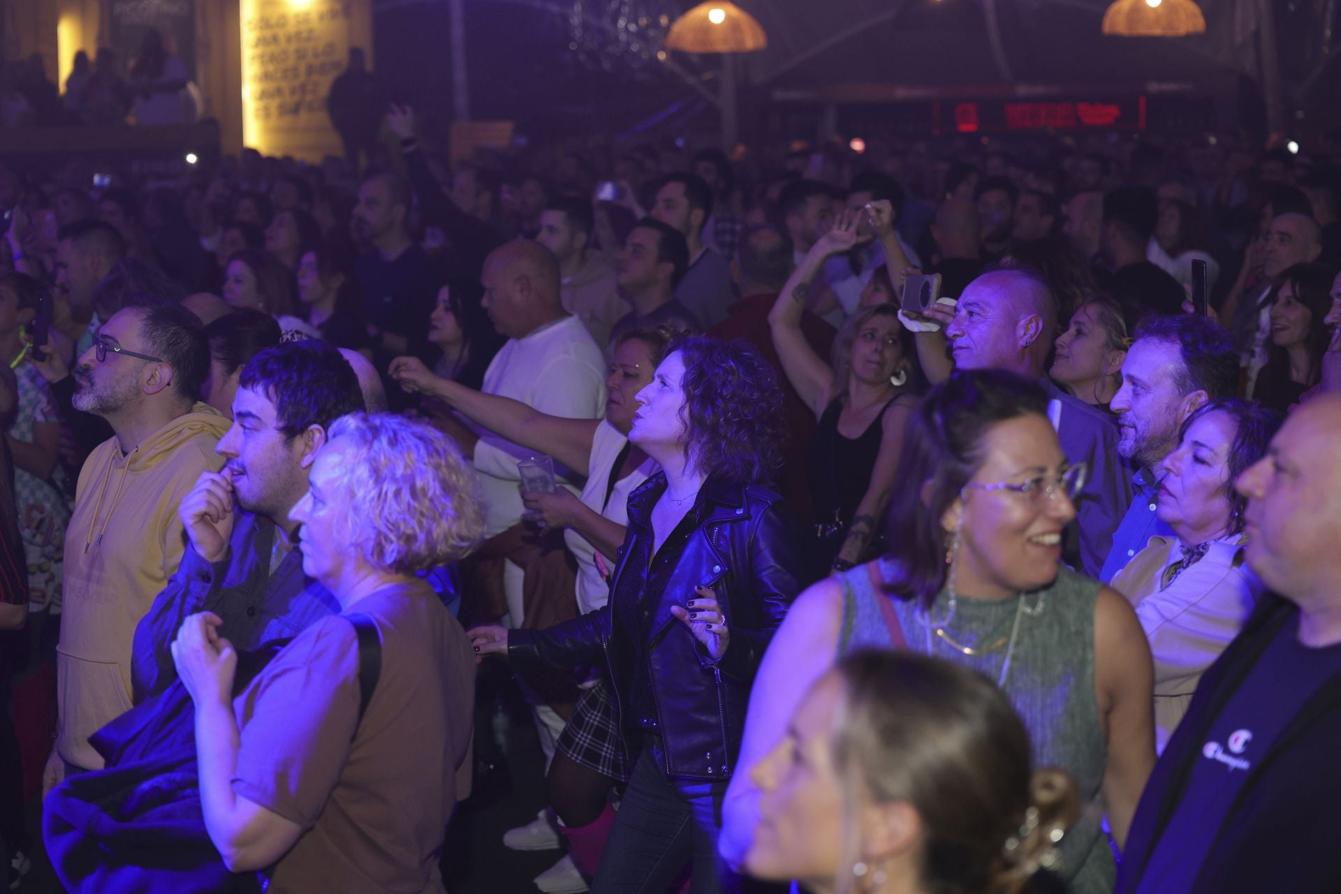 La música de los noventa sigue molando en Gijón